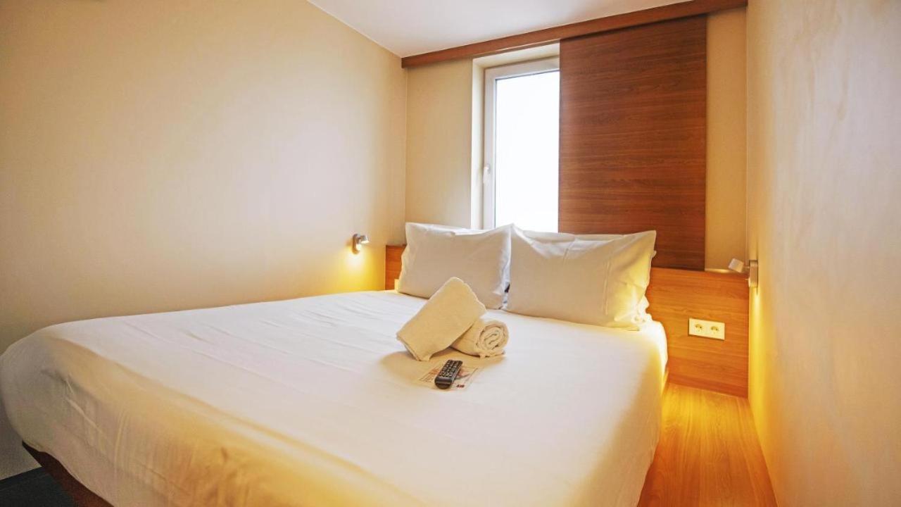 Hotel Duesseldorfer Hof Frankfurt am Main ภายนอก รูปภาพ