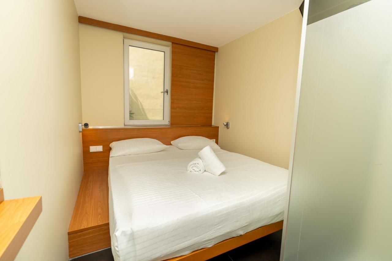 Hotel Duesseldorfer Hof Frankfurt am Main ภายนอก รูปภาพ