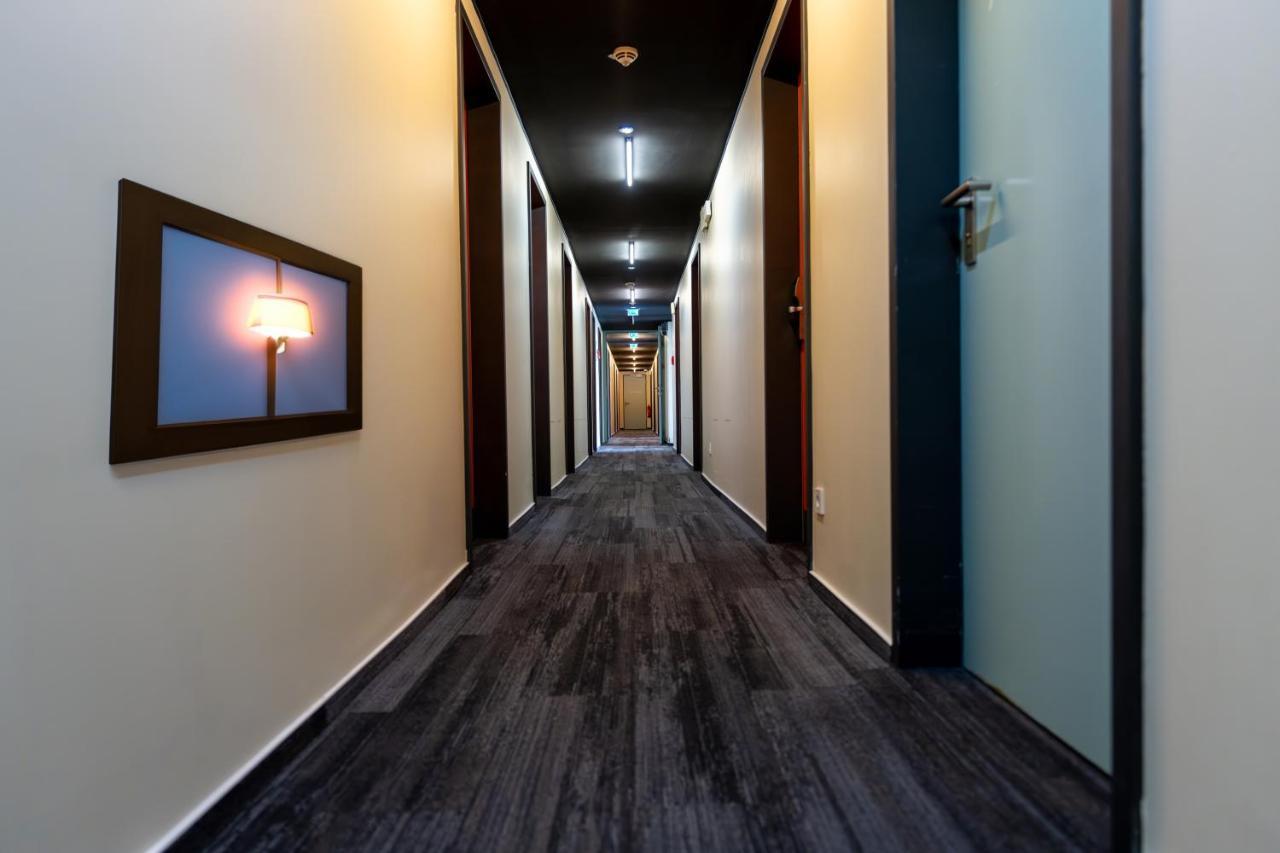 Hotel Duesseldorfer Hof Frankfurt am Main ภายนอก รูปภาพ